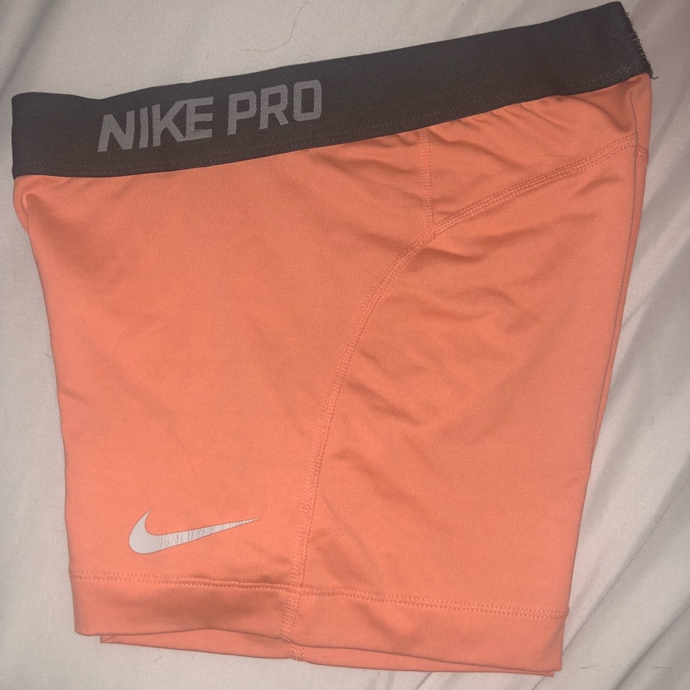 Nike pro workout shorts